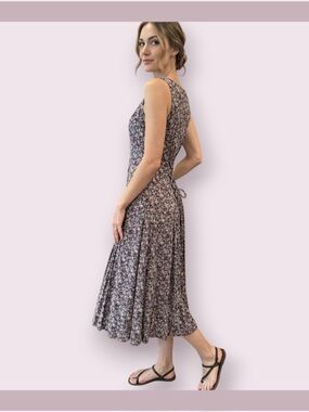 Vintage DBY Ltd. Sleeveless Ditsy Floral Midi Dress